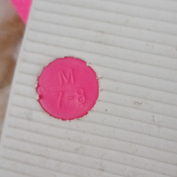 Victoria's secret flip flops - Picture 8 of 8